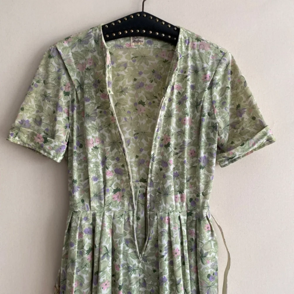 Vintage 1960s/50s Shelton Stroller Green Floral Belted Circle Skirt Dress M/L - Picture 5 of 15